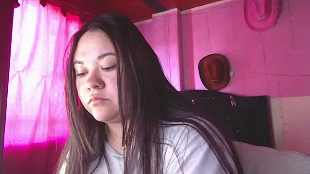 Snapshot of NikkiRous_ chatting on 02-21-26, 01:12 NikkiRous online show from 02-21-26, 01:12