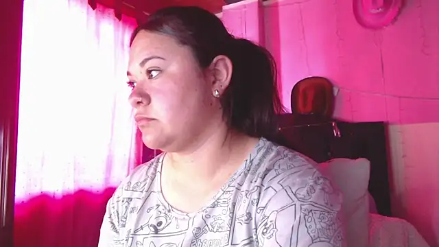 Snapshot of NikkiRous_ chatting on 03-26-26, 04:56 NikkiRous online show from 03-26-26, 04:56