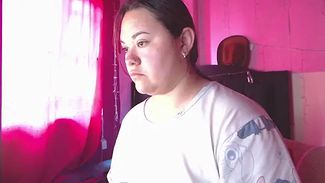 NikkiRous  online show from 05-02-26, 01:38