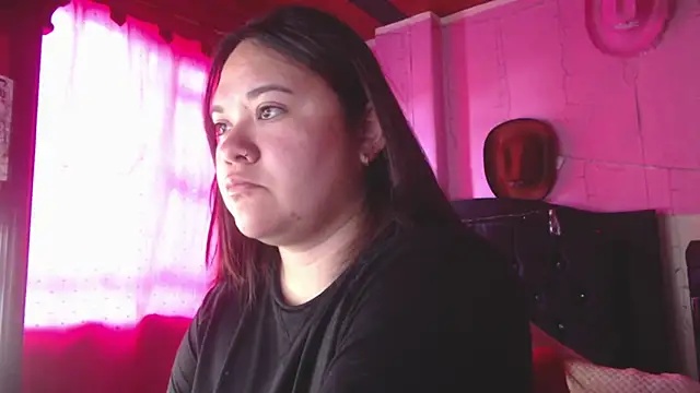 NikkiRous  online show from 05-20-26, 01:50