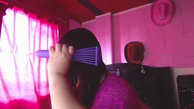 NikkiRous  online show from 05-26-26, 01:29
