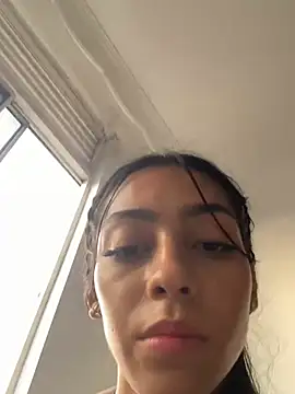 Snapshot of Ema_azel chatting on 01-01-25, 10:13 Ema azel online show from 01-01-25, 10:13