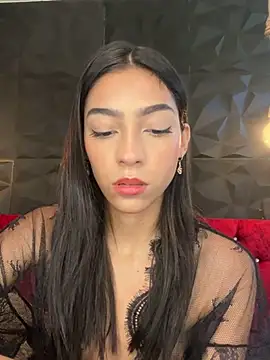 Snapshot of Ema_azel chatting on 02-05-25, 01:33 Ema azel online show from 02-05-25, 01:33