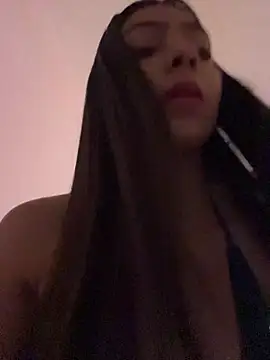 Snapshot of Ema_azel chatting on 10-02-25, 01:51 Ema azel online show from 10-02-25, 01:51