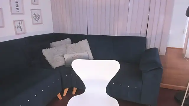 cami cruzz online show from 02-18-25, 08:14