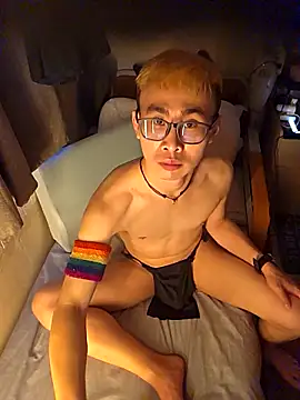 Moby Yik online show from 04-20-26, 11:39