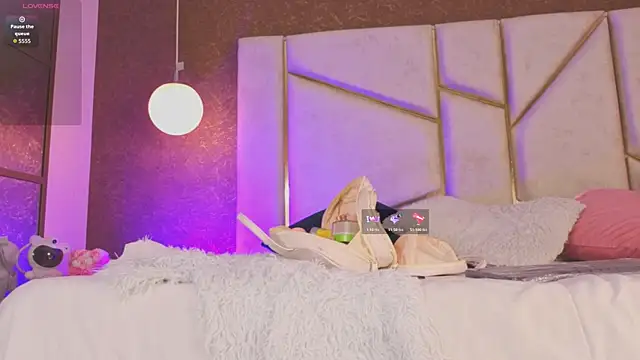 Snapshot of AilishBenson chatting on 02-09-26, 07:40 AilishBenson online show from 02-09-26, 07:40