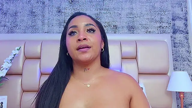 KateVenegas online show from 01-24-25, 01:56