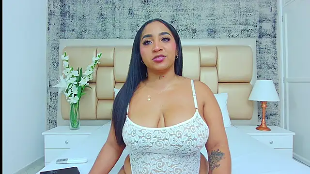 KateVenegas online show from 02-08-25, 08:21