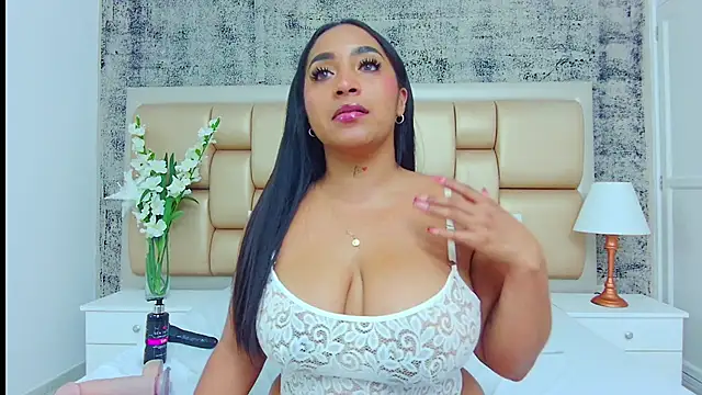 KateVenegas online show from 02-08-25, 11:45