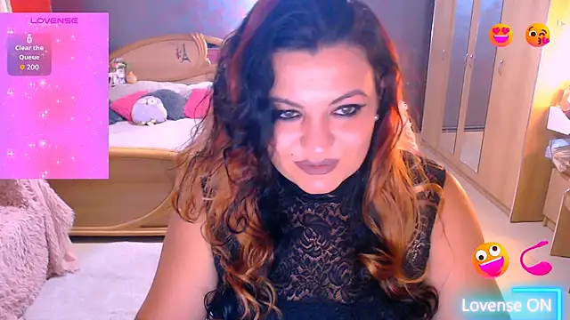Ariellefoxy online show from 07-05-26, 06:04