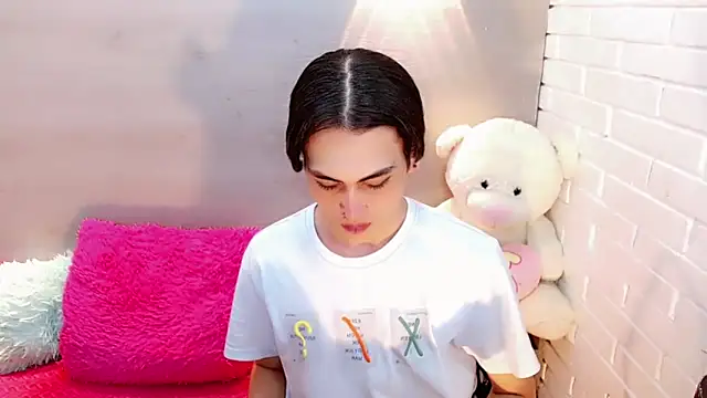 Snapshot of Daniela_Pink_ chatting on 10-11-25, 07:34 Daniela Pink online show from 10-11-25, 07:34