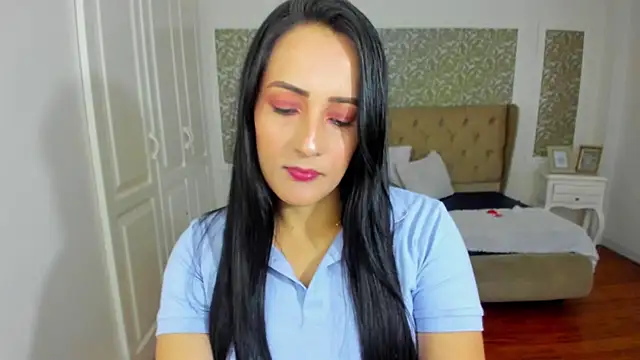 Snapshot of KimWessel_ chatting on 06-02-26, 07:49 KimWessel online show from 06-02-26, 07:49