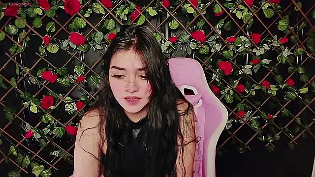 Snapshot of Melany_07 chatting on 02-01-26, 04:16 Melany 07 online show from 02-01-26, 04:16