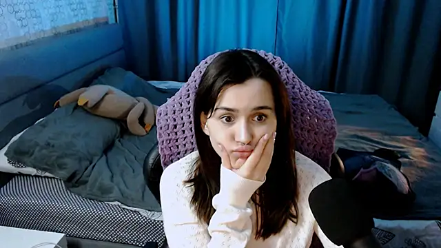 Snapshot of KiraYammy chatting on 02-06-25, 03:48 KiraYammy online show from 02-06-25, 03:48