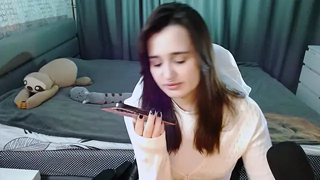 Snapshot of KiraYammy chatting on 03-17-25, 09:45 KiraYammy online show from 03-17-25, 09:45