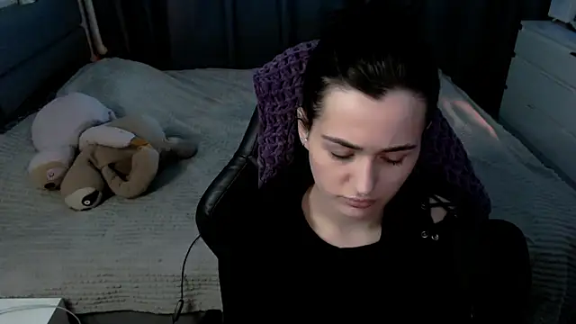 Snapshot of KiraYammy chatting on 03-04-26, 10:49 KiraYammy online show from 03-04-26, 10:49