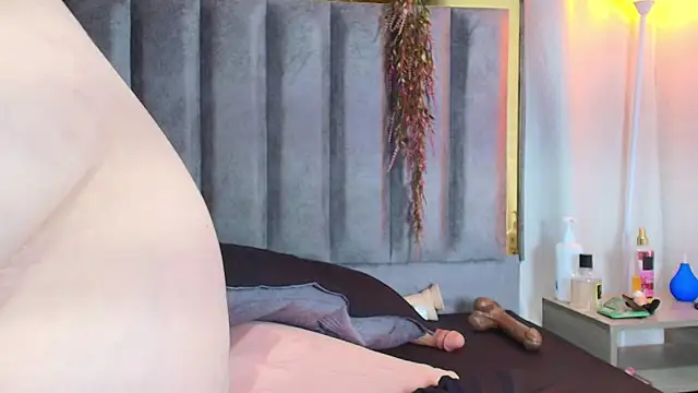 Zoe Curvy online show from 02-14-26, 12:51