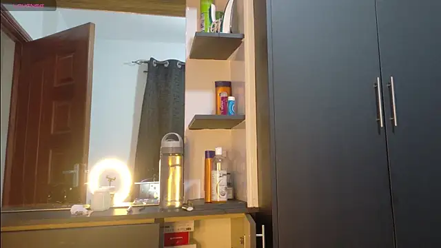 Snapshot of online_bestie chatting on 12-16-25, 09:14 online bestie online show from 12-16-25, 09:14