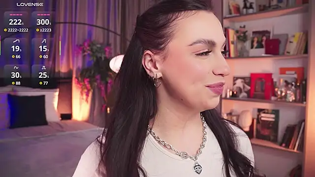 LunaNight online show from 02-04-25, 02:39