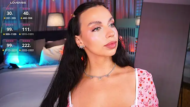 LunaNight online show from 04-20-26, 08:32