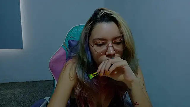 WandaDoll online show from 04-07-26, 12:05