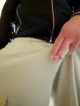 Snapshot of tdgjkytv chatting on 04-04-26, 12:53 tdgjkytv online show from 04-04-26, 12:53