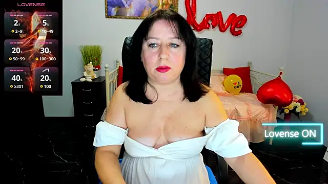 Julia Dean online show from 02-13-25, 01:26