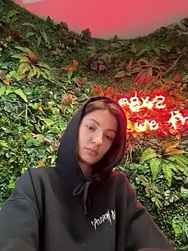 Snapshot of BabeRainbow chatting on 01-10-25, 12:26 BabeRainbow online show from 01-10-25, 12:26