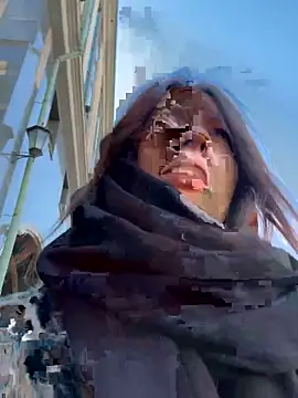 Snapshot of BabeRainbow chatting on 09-29-25, 09:25 BabeRainbow online show from 09-29-25, 09:25