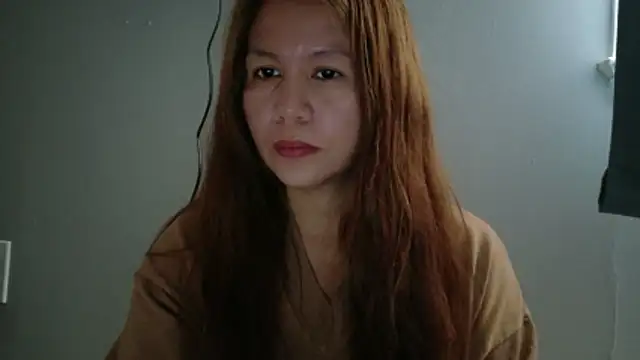 Snapshot of XLennaMX chatting on 02-07-26, 08:12 XLennaMX online show from 02-07-26, 08:12