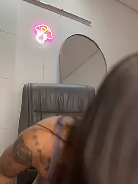 Nikatsu online show from 02-19-25, 12:14