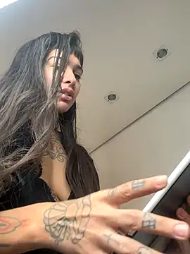 Nikatsu online show from 10-12-25, 12:15