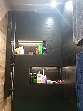 Snapshot of Sweet_bear69 chatting on 02-10-25, 07:38 Sweet bear69 online show from 02-10-25, 07:38