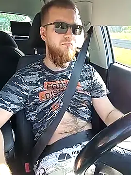 Snapshot of Sweet_bear69 chatting on 09-09-25, 01:21 Sweet bear69 online show from 09-09-25, 01:21