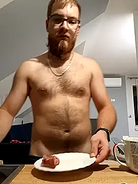 Snapshot of Sweet_bear69 chatting on 09-16-25, 07:15 Sweet bear69 online show from 09-16-25, 07:15