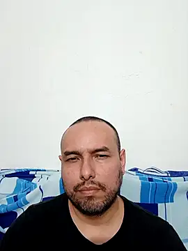 Snapshot of ElSunEagle chatting on 02-14-26, 01:35 ElSunEagle online show from 02-14-26, 01:35