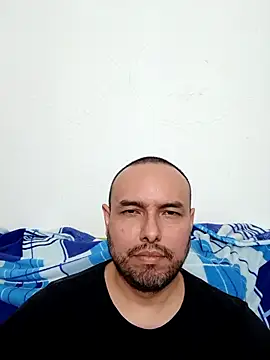 Snapshot of ElSunEagle chatting on 02-15-26, 01:13 ElSunEagle online show from 02-15-26, 01:13