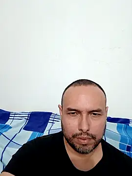 Snapshot of ElSunEagle chatting on 02-18-26, 01:12 ElSunEagle online show from 02-18-26, 01:12