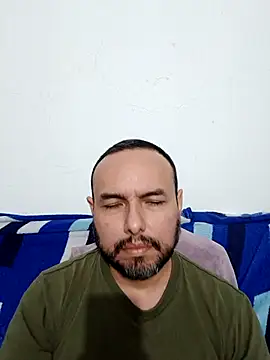 Snapshot of ElSunEagle chatting on 03-06-26, 02:19 ElSunEagle online show from 03-06-26, 02:19