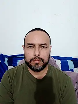 Snapshot of ElSunEagle chatting on 03-07-26, 01:57 ElSunEagle online show from 03-07-26, 01:57