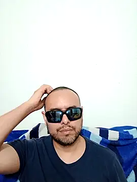 ElSunEagle online show from 05-22-26, 03:57