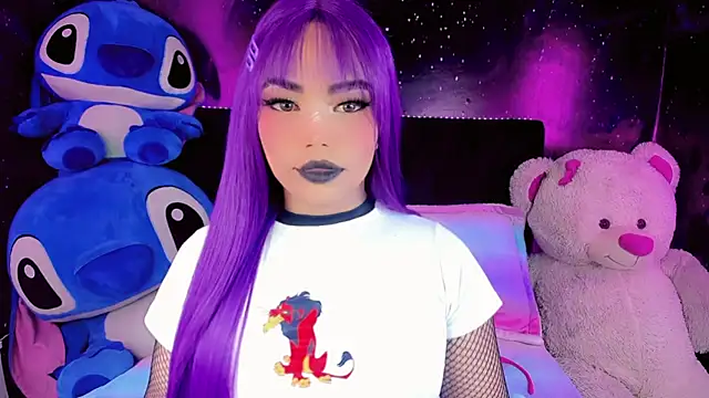 Snapshot of Alessiax- chatting on 10-22-25, 01:50 Alessiax- online show from 10-22-25, 01:50
