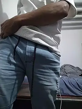 Danielitohot23cm online show from 01-08-26, 03:09