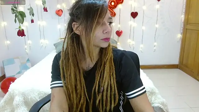 Natalia Sativa716 online show from 02-14-25, 10:58