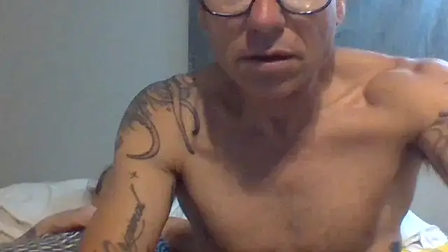 Snapshot of Pcsammy73 chatting on 05-17-26, 08:01 Pcsammy73 online show from 05-17-26, 08:01