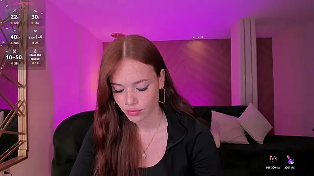 Snapshot of CorinneRusso chatting on 04-16-26, 12:28 CorinneRusso online show from 04-16-26, 12:28