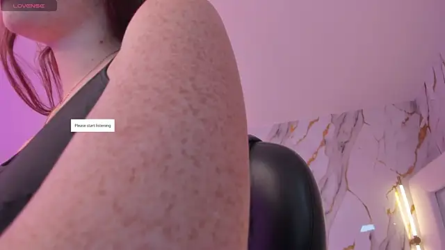 Snapshot of CorinneRusso chatting on 04-26-26, 12:25 CorinneRusso online show from 04-26-26, 12:25