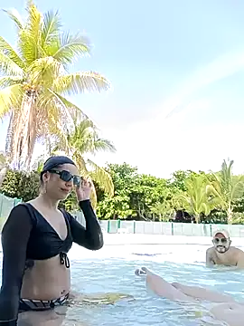 Snapshot of _joanne_and_oliver_ chatting on 02-22-26, 07:34 joanne and oliver online show from 02-22-26, 07:34