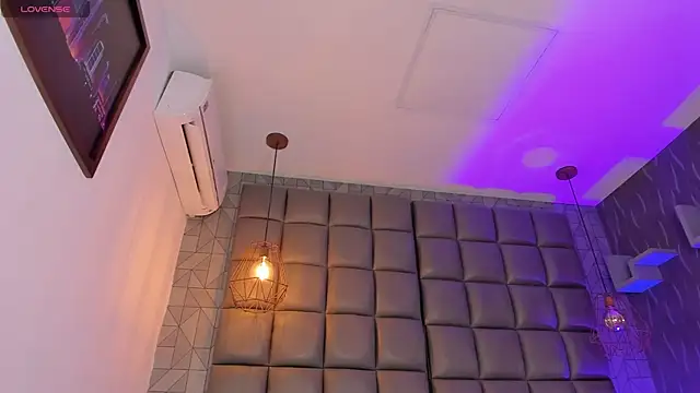 megan woll online show from 01-30-25, 07:48